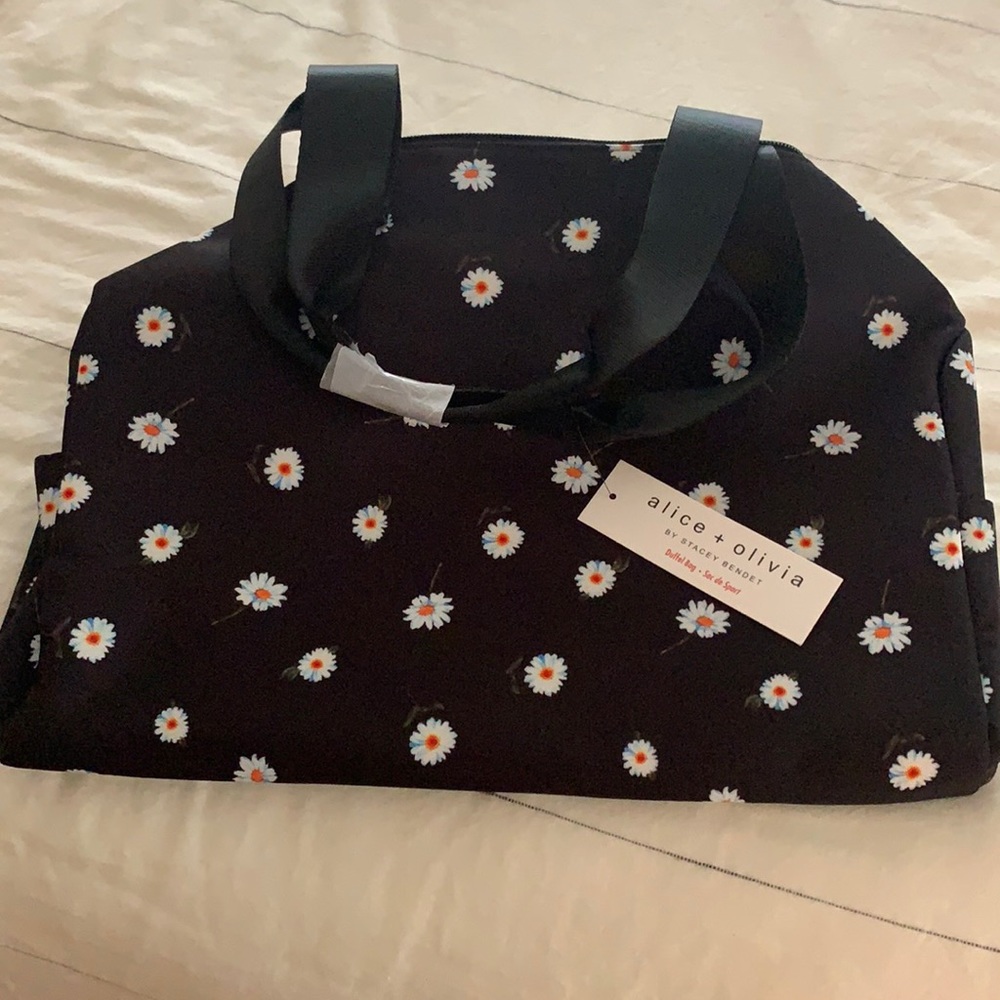 COPY - Brand new duffle bag